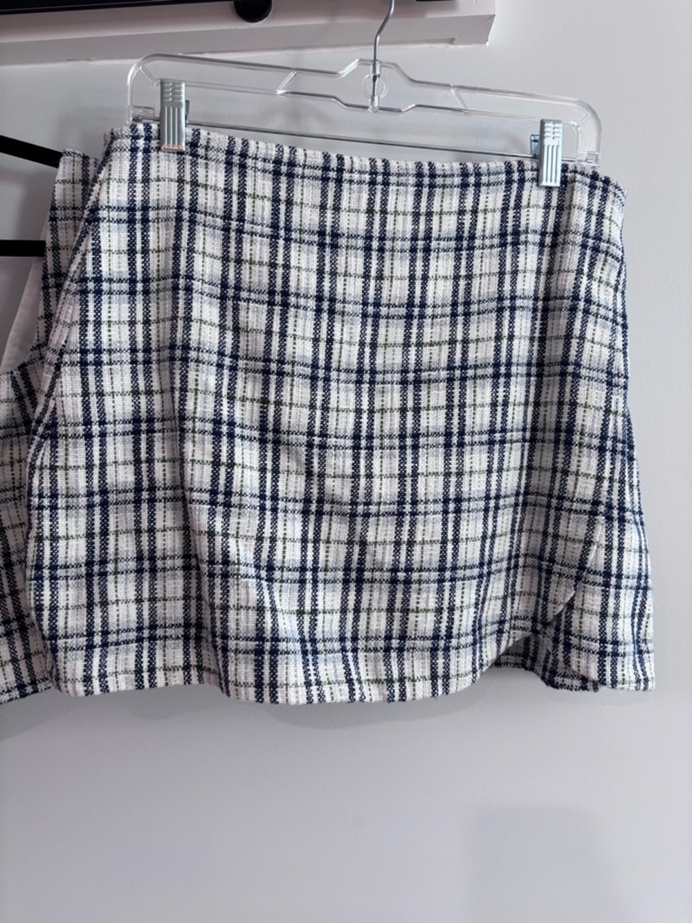 Abercrombie & Fitch Navy, White and Green Plaid Set - Picture 6 of 11